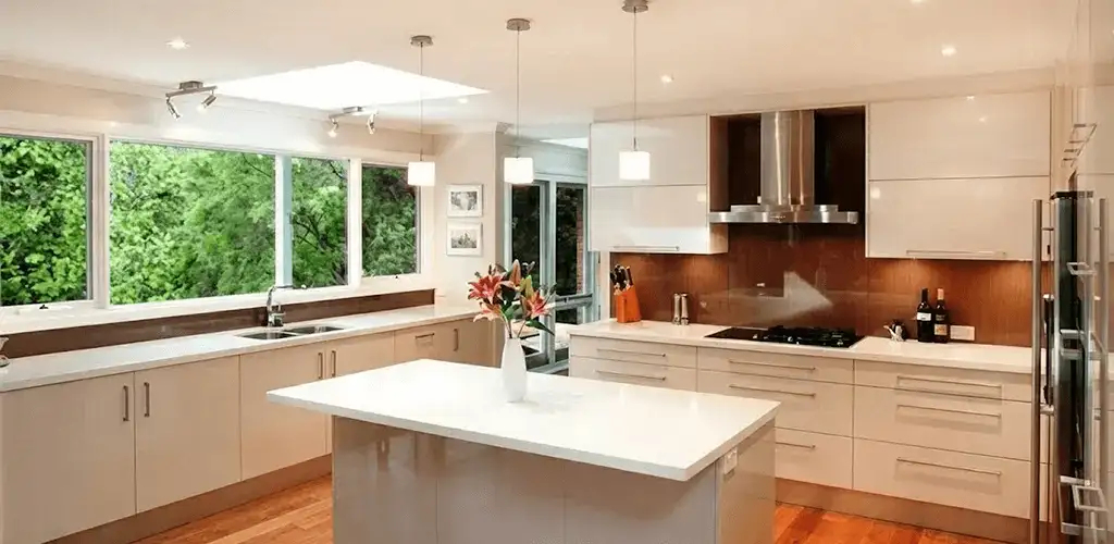 Kitchen cabinet refacing and remodel results in a modern kitchen in Oakland, CA